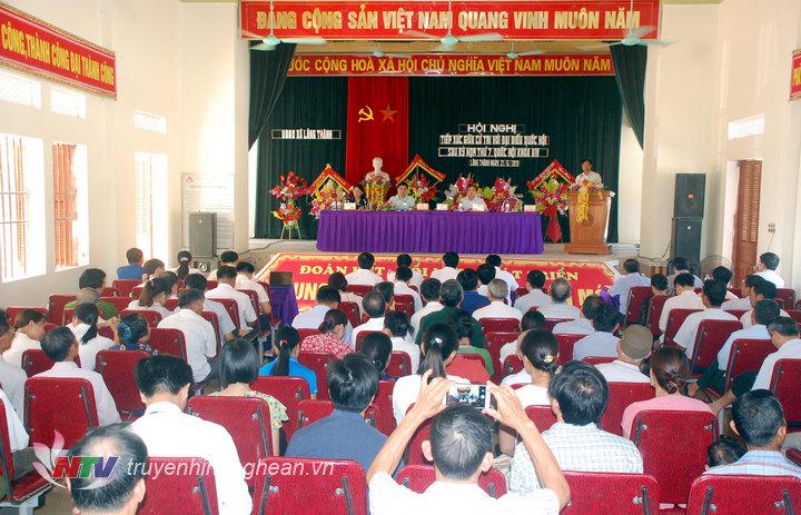 Toàn cảnh buổi tiếp xúc.