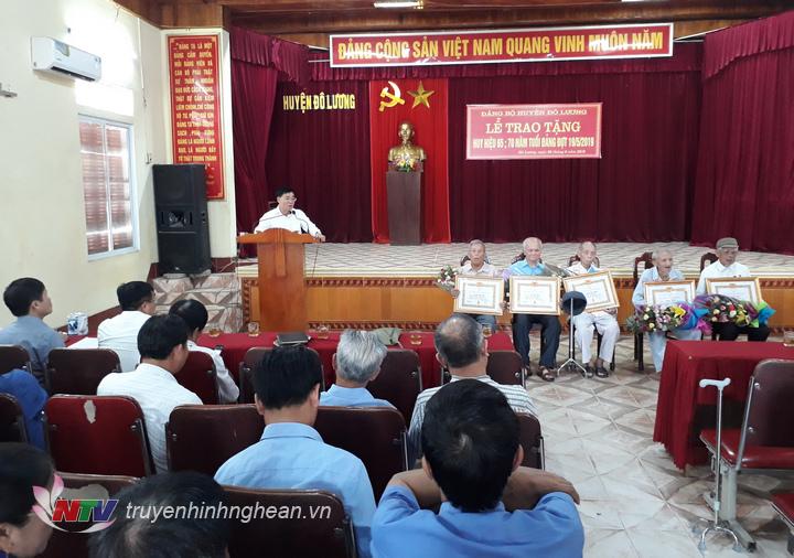 Quang cảnh buổi lễ.