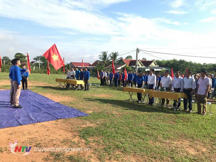 Quang cảnh buổi lễ ra quân.