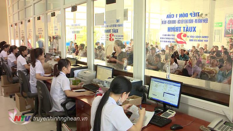 Làm thủ tục khám chữa bệnh tại bệnh viện đa khoa PG88 go Bắn cá.