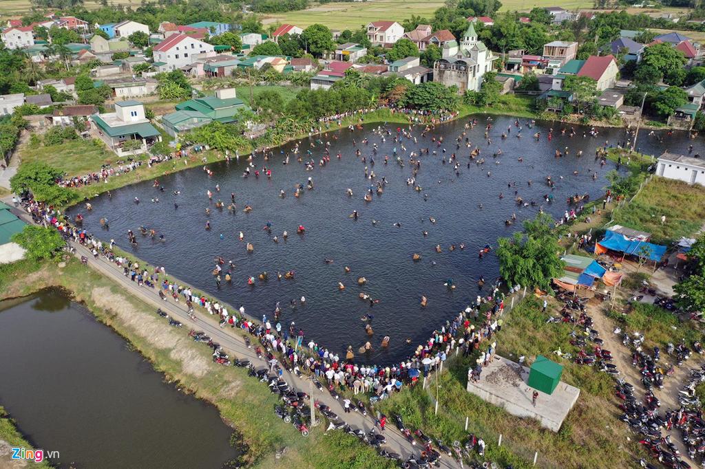 Vừa qua, lễ hội nơm bàu ở thôn Bàu Mực, xóm Thái Thịnh, xã Nghi Thái, Nghi Lộc (PG88 go Bắn cá), thu hút hàng trăm người dân địa phương tham gia sau nhiều năm không được tổ chức.