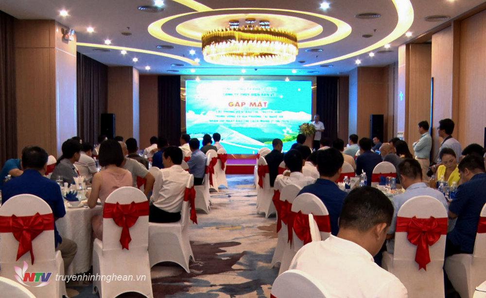 Toàn cảnh buổi Gặp mặt.