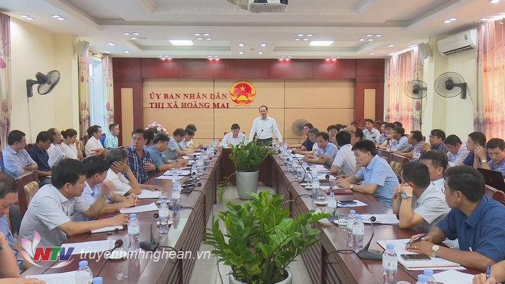 Toàn cảnh buổi làm việc.