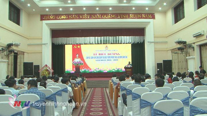 Toàn cảnh buổi lễ.