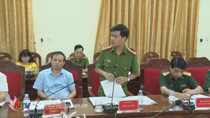 Đại diện lãnh đạo Công an tỉnh phát biểu tại hội nghị.
