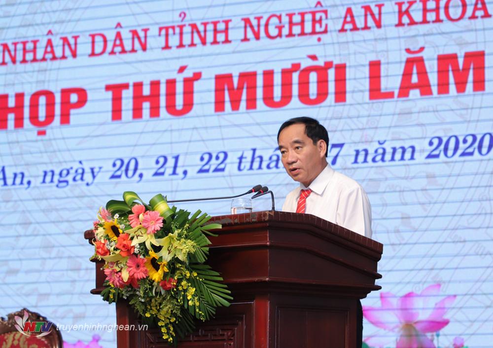 Ông Hoàng Viết Đường -Phó PG88 go Bắn cá HĐND tỉnh nêu nội dung định hướng thảo luận tại phiên thảo luận tổ chiều nay.