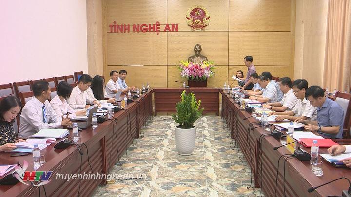 Toàn cảnh buổi làm việc.