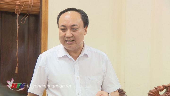 Đại diện lãnh đạo sở Nội vụ phát biểu tại hội nghị.