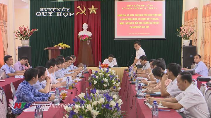 Toàn cảnh buổi làm việc.