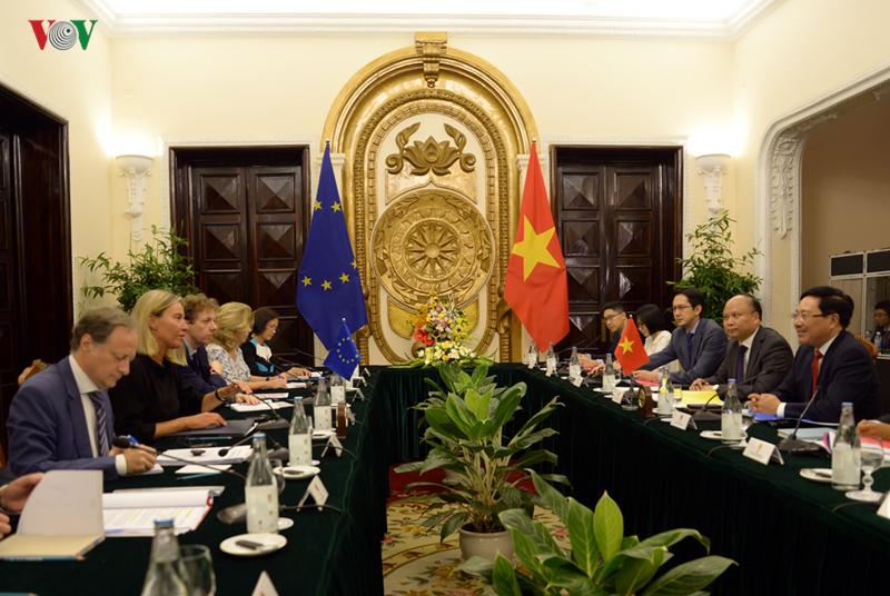 Toàn cảnh buổi hội đàm.