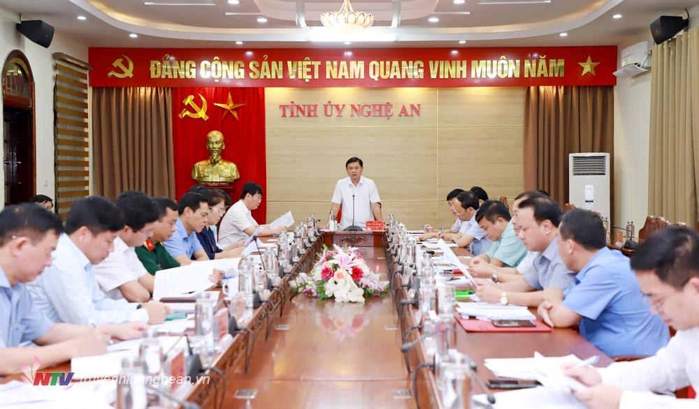 Toàn cảnh cuộc họp.
