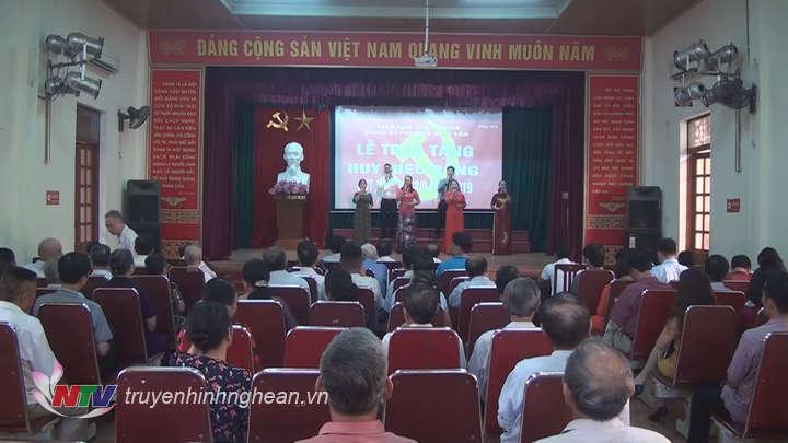 Toàn cảnh hội nghị.