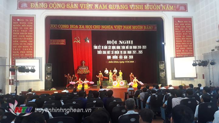 Toàn cảnh hội nghị.
