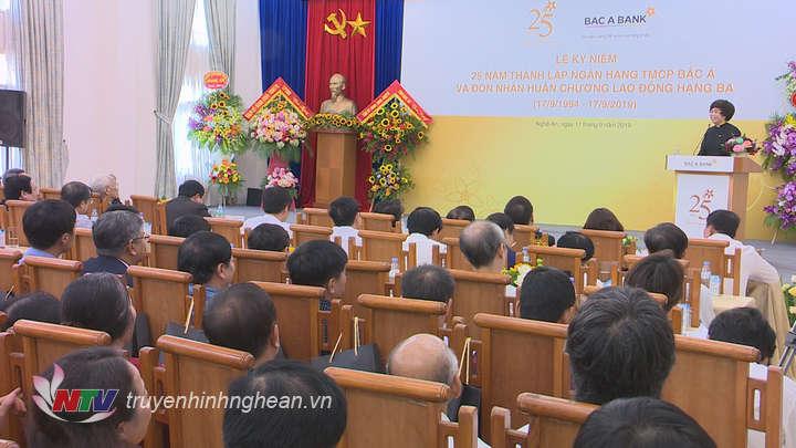 Toàn cảnh buổi lễ.