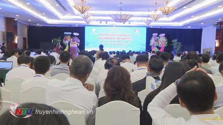 Toàn cảnh hội nghị.
