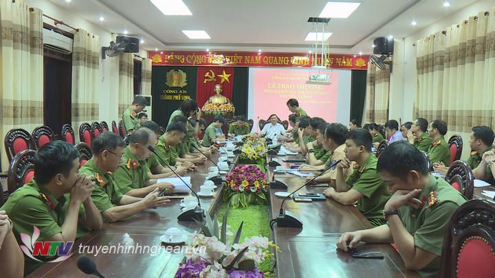 Toàn cảnh buổi trao thưởng.