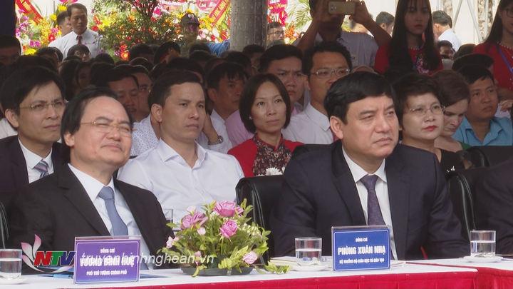 Các đại biểu tham dự lễ kỷ niệm.