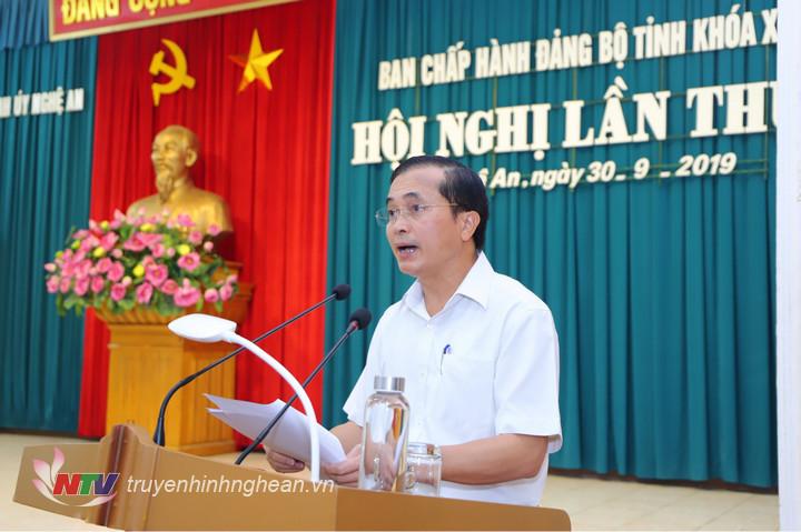 Đồng chí Lê Ngọc Hoa - Phó PG88 go Bắn cá UBND tỉnh báo cáo tình hình kinh tế - xã hội 9 tháng và nhiệm vụ, giải pháp 3 tháng cuối năm 2019. 