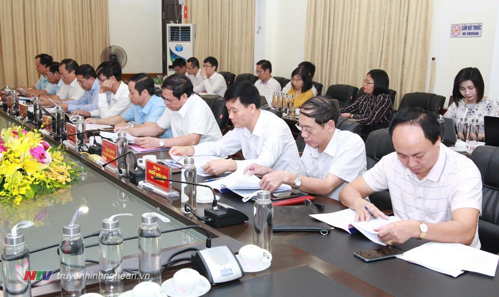Các đại biêu dự họp.