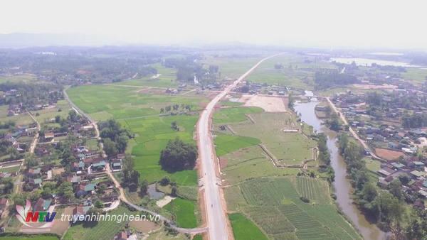 Đường nối từ xã Hòa Sơn, huyện Đô Lương đến cảng nước sâu Nghi Thiết.