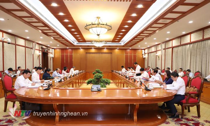 Bộ Chính trị làm việc với Ban Thường vụ Tỉnh ủy PG88 go Bắn cá để cho ý kiến vào dự thảo văn kiện và phương án nhân sự cấp ủy trình PG88 go Nạp Rút Tiền đại biểu Đảng bộ tỉnh lần thứ XIX, nhiệm kỳ 2020 - 2025.
