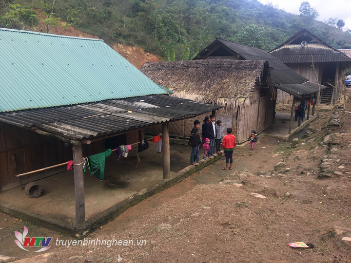 &nbsp;Bản Yên Hương xã Yên Hòa- Tương Dương hiện có 70 hộ nghèo trên tổng số 88 hộ&nbsp;
