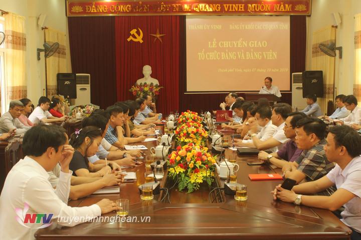  Toàn cảnh buổi lễ.