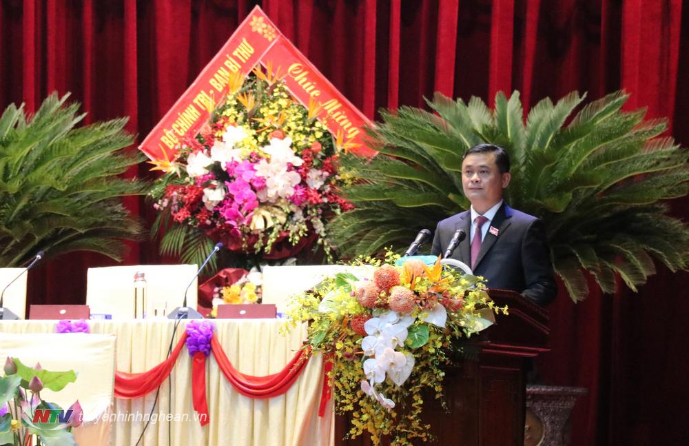  Đồng chí Thái Thanh Quý - Ủy viên Dự khuyết Trung ương Đảng, Bí thư Tỉnh ủy phát biểu tại phiên trù bị.