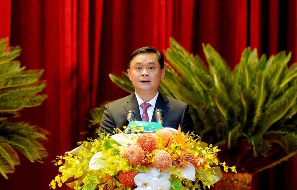 Đồng chí Thái Thanh Quý – Ủy viên Dự khuyết Trung ương Đảng, Bí thư Tỉnh ủy trình bày Báo cáo chính trị trình PG88 go Nạp Rút Tiền khóa XIX.