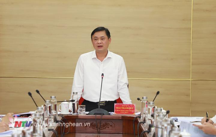 Bí thư Tỉnh ủy Thái Thanh Quý phát biểu chỉ đạo tại cuộc họp.
