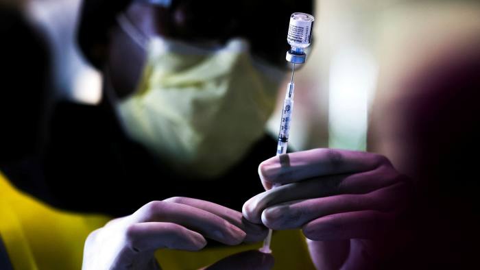 Pfizer giành thắng lợi lớn trong cuộc đua phát triển vaccine. Ảnh: AFP.