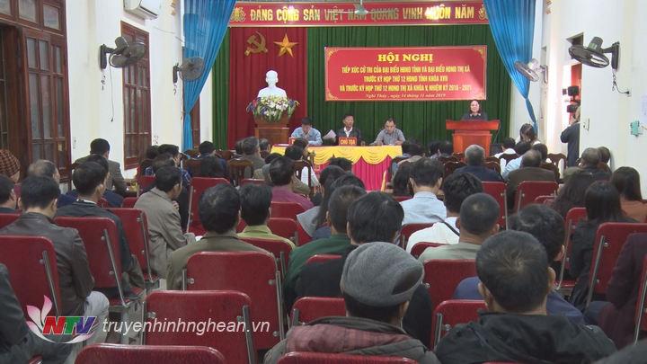 Toàn cảnh buổi tiếp xúc.