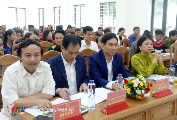 Các đại biểu tham dự.