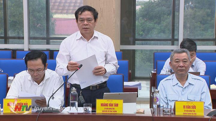 Đại diện lãnh đạo Sở Công thương phát biểu tại phiên họp.