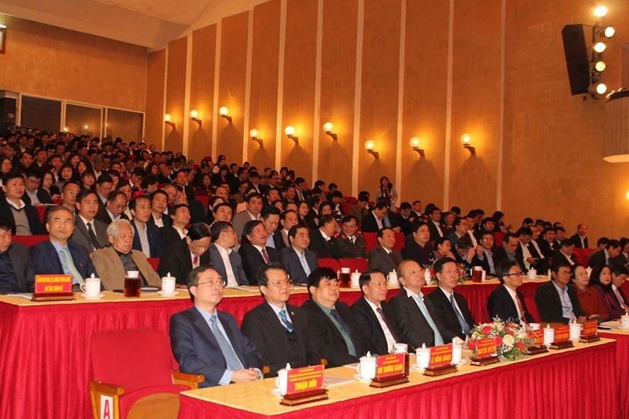 Các đại biểu tham dự hội nghị.
