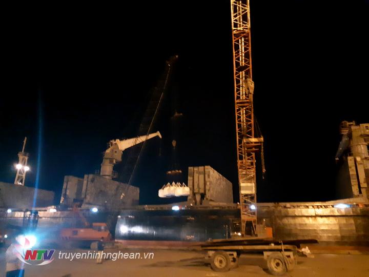 Đón nhận những mã hàng đầu tiên của năm mới 2019.