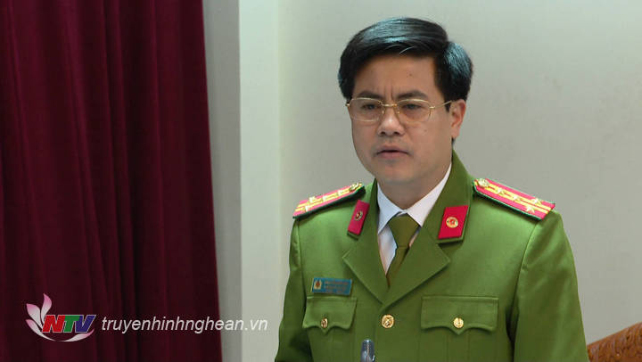 Đại diện lãnh đạo ngành Công an phát biểu tại hội nghị.