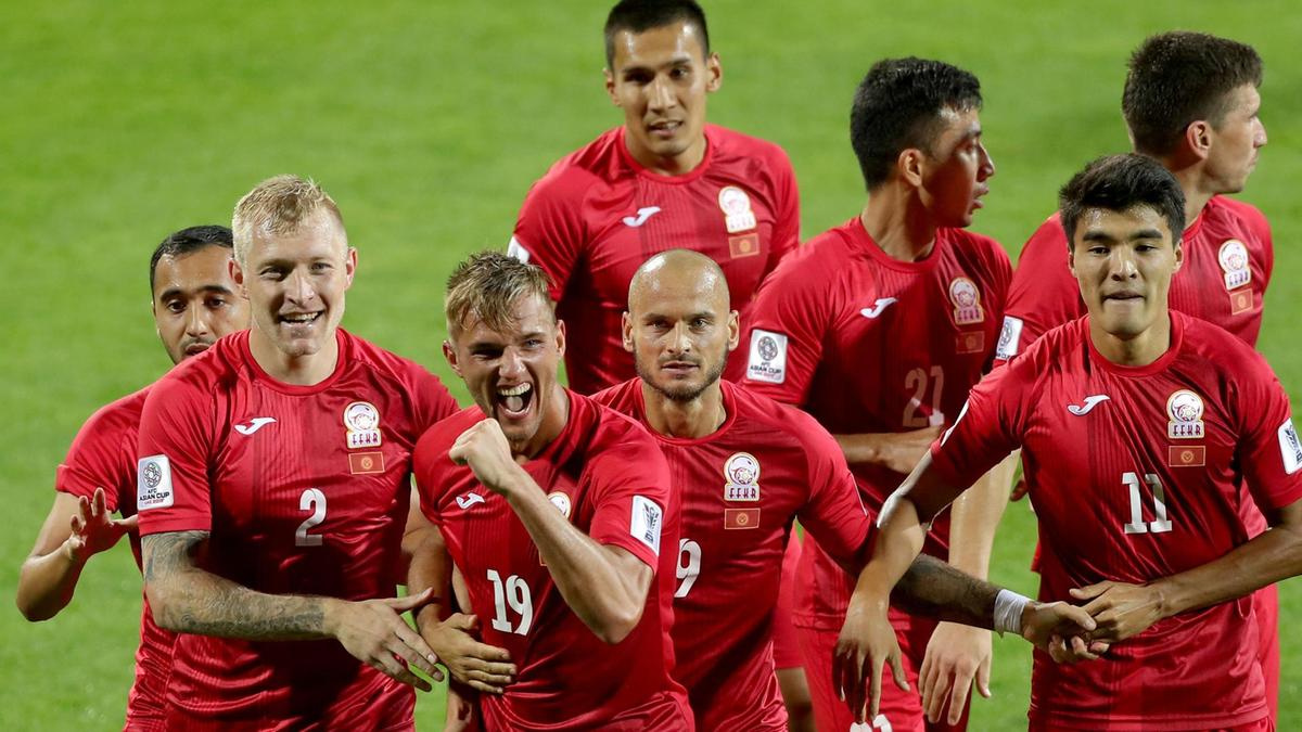 Vitalij Lux (Kyrgyzstan). Lux là cơn ác mộng của hàng thủ Philippines khi lập hat-trick vào lưới đại diện Đông Nam Á, giúp Kyrgyzstan đi tiếp với tư cách một trong bốn đội thứ ba có thành tích tốt. 