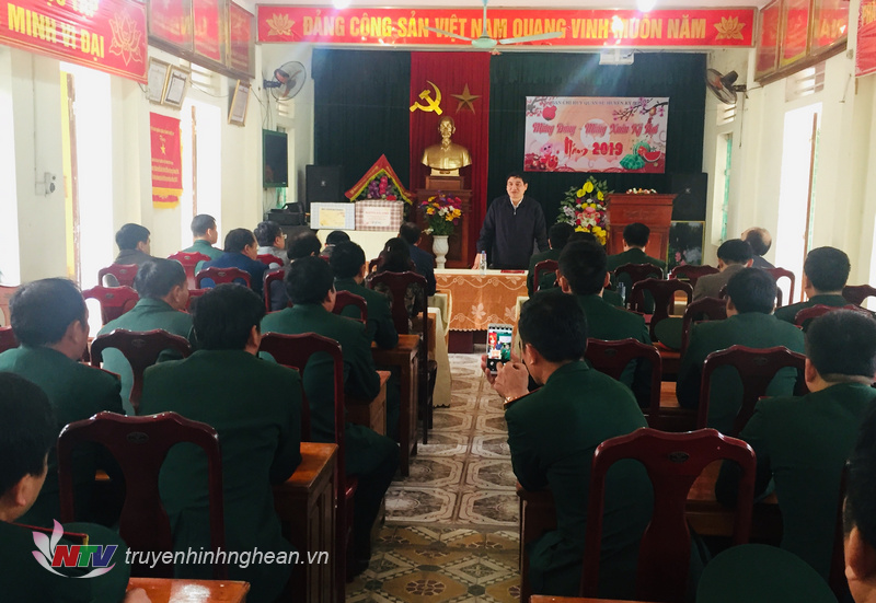 Bí thư Tỉnh ủy Nguyễn Đắc Vinh thăm, chúc Tết cán bộ chiến sỹ
