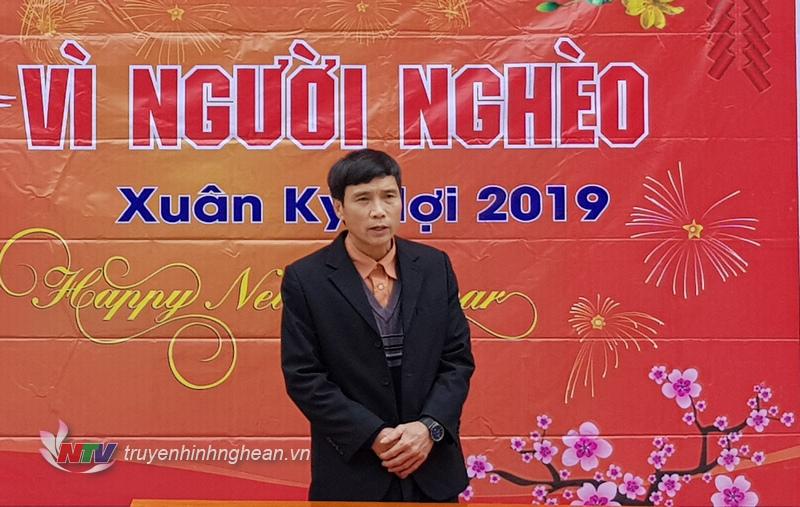 Đại diện lãnh đạo huyện Tương Dương phát biểu cảm ơn.
