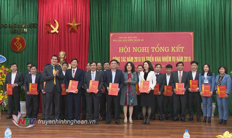 Trao giao ước thi đua
