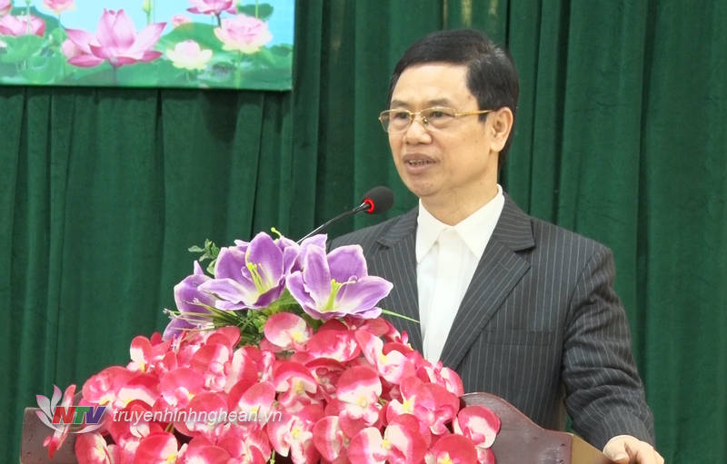 Đồng chí Nguyễn Xuân Sơn - Phó Bí thư Tỉnh ủy, PG88 go Bắn cá HĐND tỉnh phát biểu tại hội nghị.
