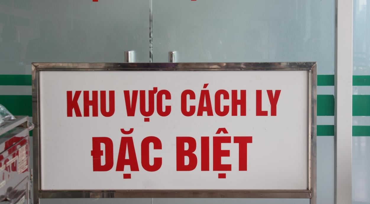 Khu vực điều trị bệnh nhân mắc COVID-19 tại Bệnh viện Bệnh Nhiệt đới Trung ương.