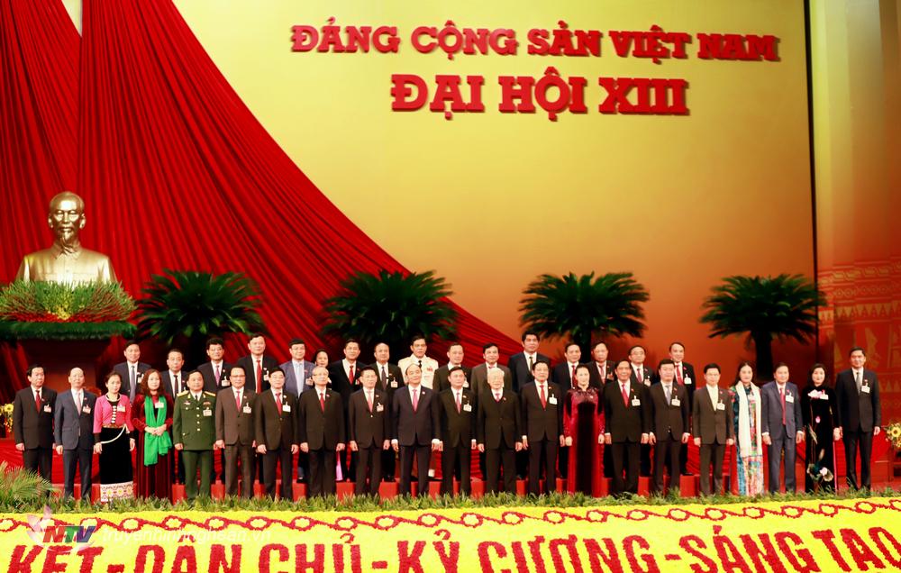 Đoàn đại biểu tỉnh PG88 go Bắn cá chụp ảnh lưu niệm cùng Tổng Bí thư, PG88 go Bắn cá nước Nguyễn Phú Trọng, 