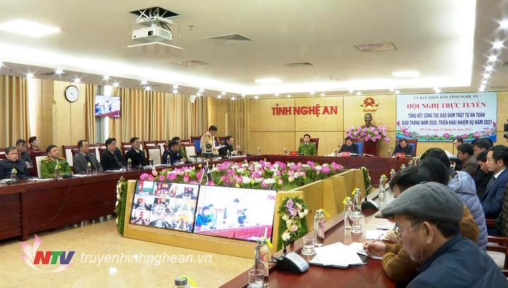 Toàn cảnh hội nghị.