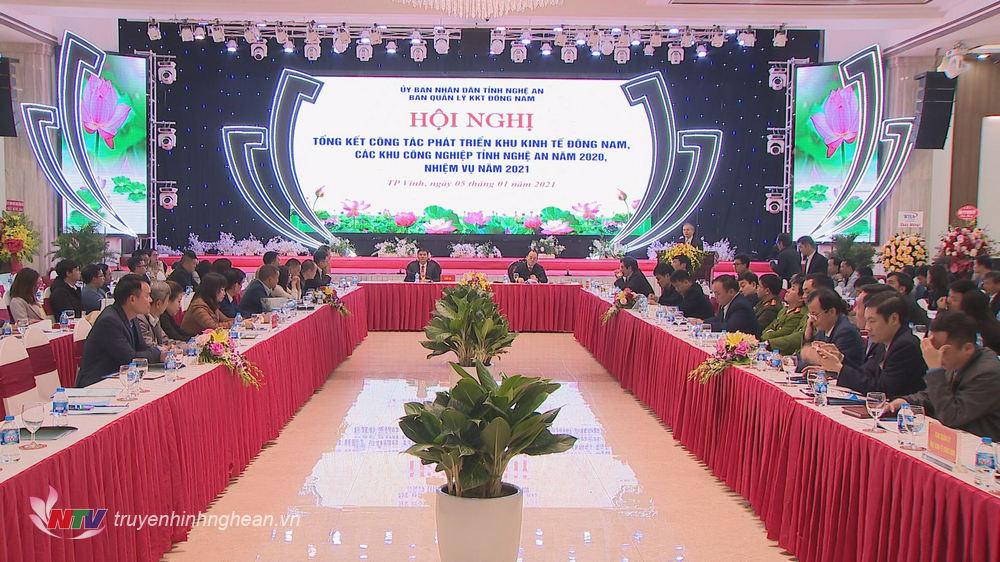 Toàn cảnh hội nghị.