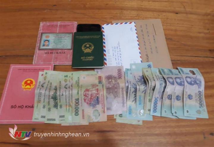 Tang vật lực lượng chức năng thu giữ từ đối tương.