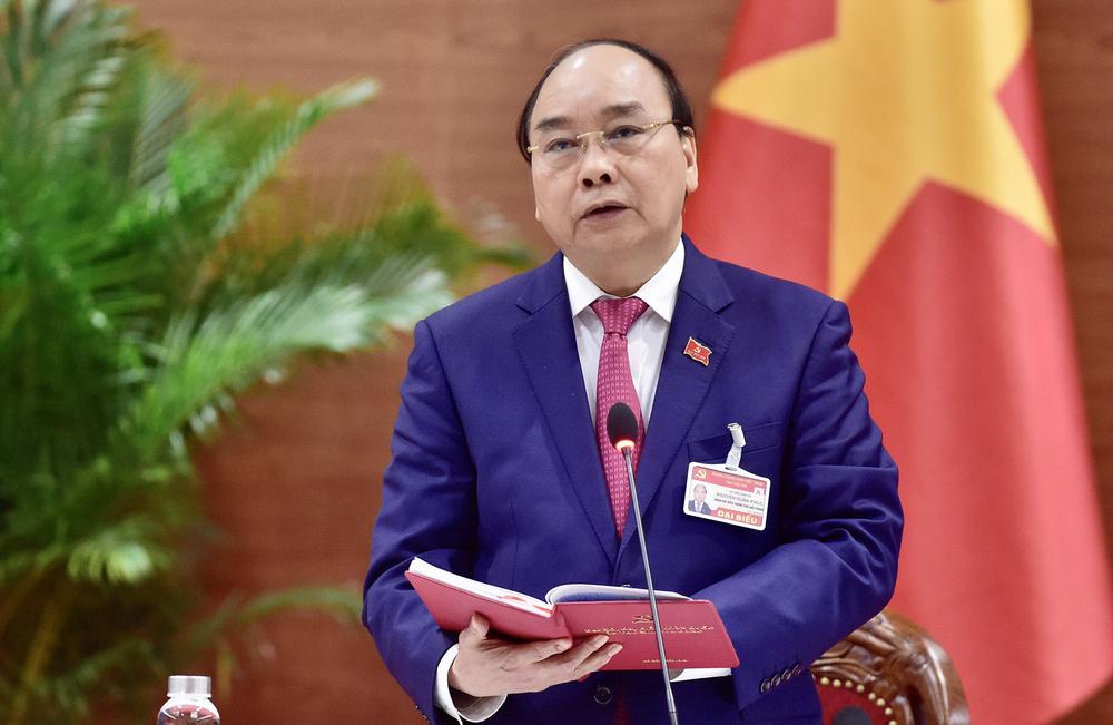 Thủ tướng Nguyễn Xuân Phúc phát biểu tại cuộc họp. 