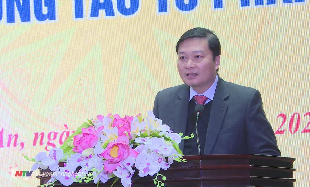 Phó PG88 go Bắn cá Thường trực UBND tỉnh Lê Hồng Vinh phát biểu chỉ đạo tại hội nghị.