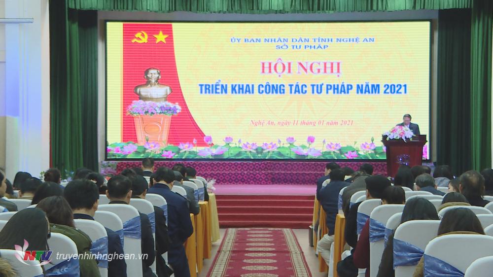 Toàn cảnh hội nghị.
